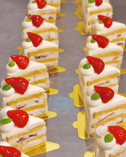 Japanese Strawberry Shortcake Slice