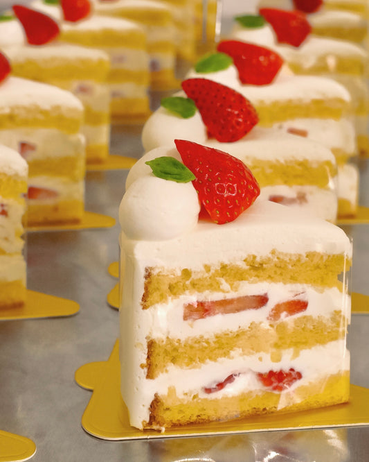 Japanese Strawberry Shortcake Slice